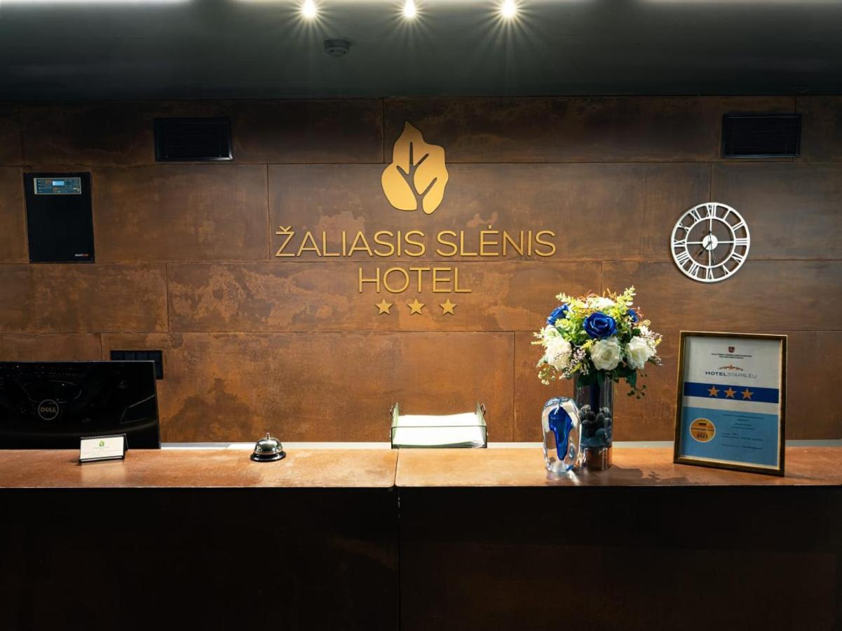 Zaliasis Slenis - Self Check-In Hotel - Free Parking Aukstkiemiai Exterior photo